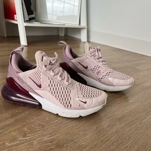Nike Air 270’s Pink size 9